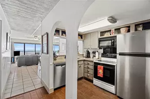 7310 Seawall Blvd, Galveston, TX 77551 - Photo 16