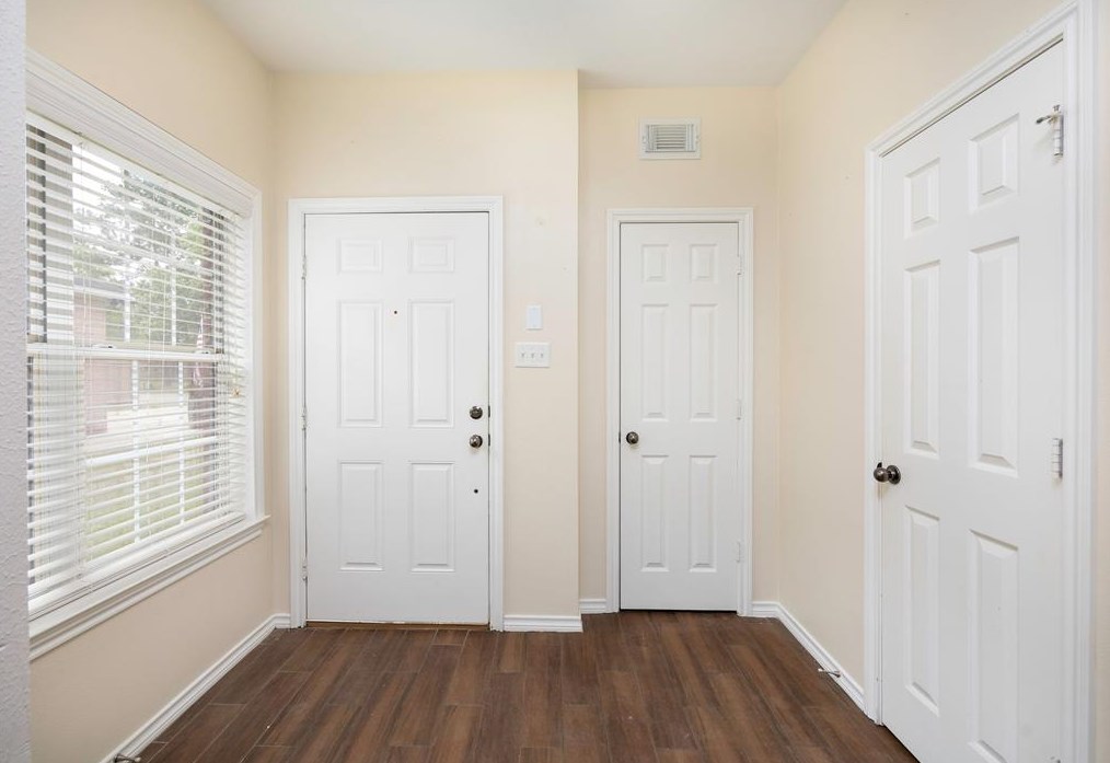 100 Artesian Way, Roman Forest, TX 77357