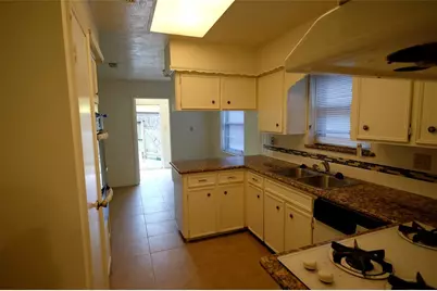 12323 Bexley Drive, Houston, TX 77099 - Photo 6