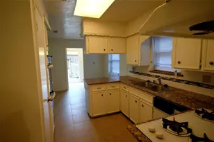 12323 Bexley Dr, Houston, TX 77099 - Photo 6