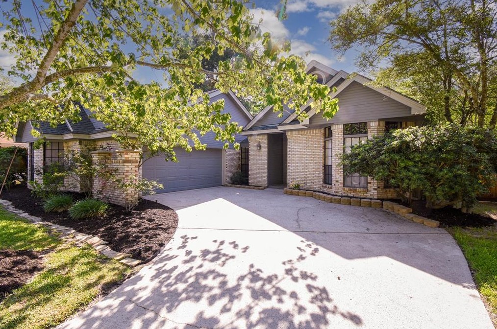 25106 Shalford Dr, Spring, TX 77389-3435