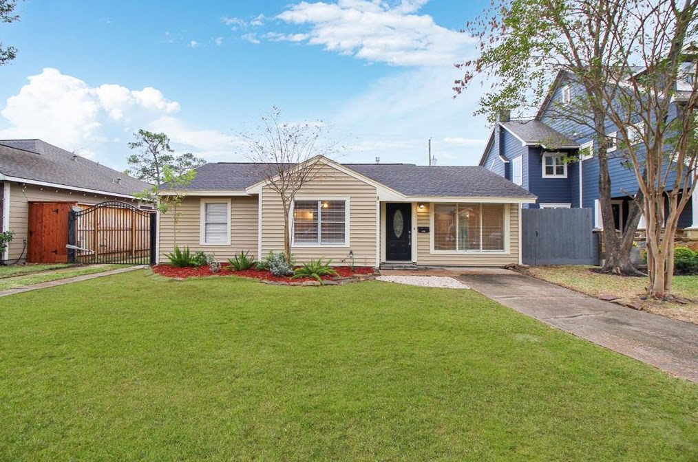 1635 Chippendale Rd, Houston, TX 77018
