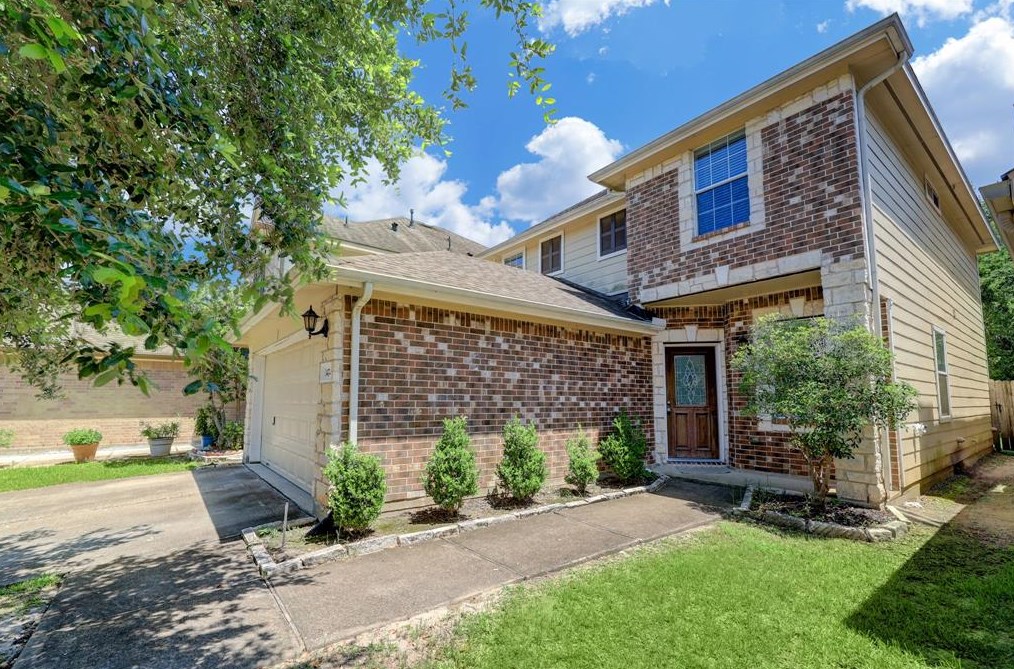 14743 Branchwest Dr, Houston, TX 77082