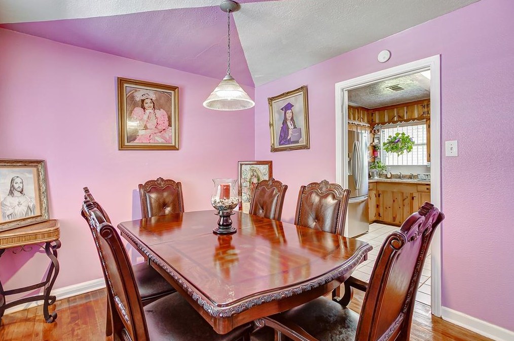 509 Robmore, Houston TX  77076-4329 exterior