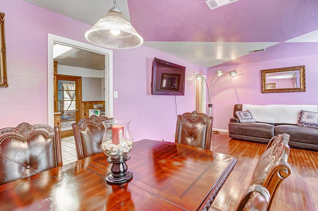 509 Robmore, Houston TX  77076-4329 exterior