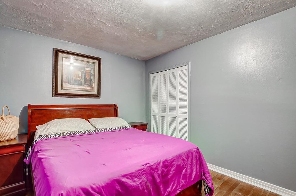 509 Robmore, Houston TX  77076-4329 exterior