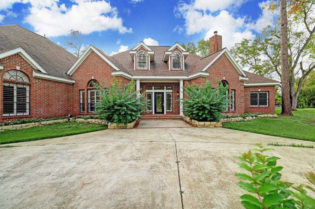 5300 Silverbelle Ln, Richmond, TX 77406