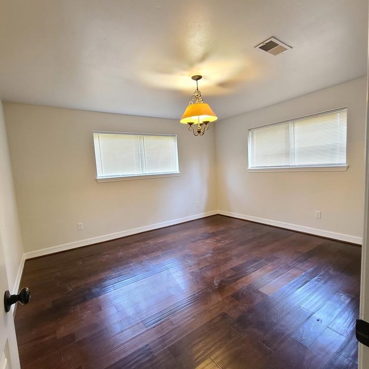 11214 Gloria Dr, Houston TX  77013-3330 exterior