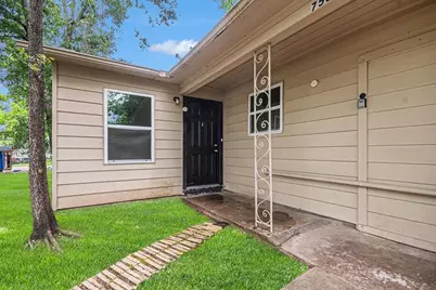 7538 Bywood Street, Houston, TX 77028 - Photo 2