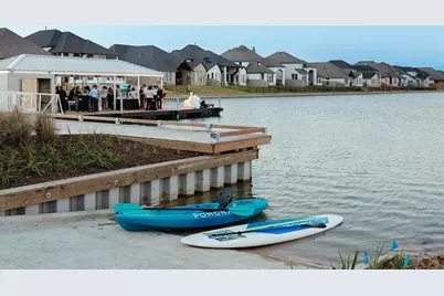 2518 Gleaming Pear Drive, Manvel, TX 77578 - Photo 8