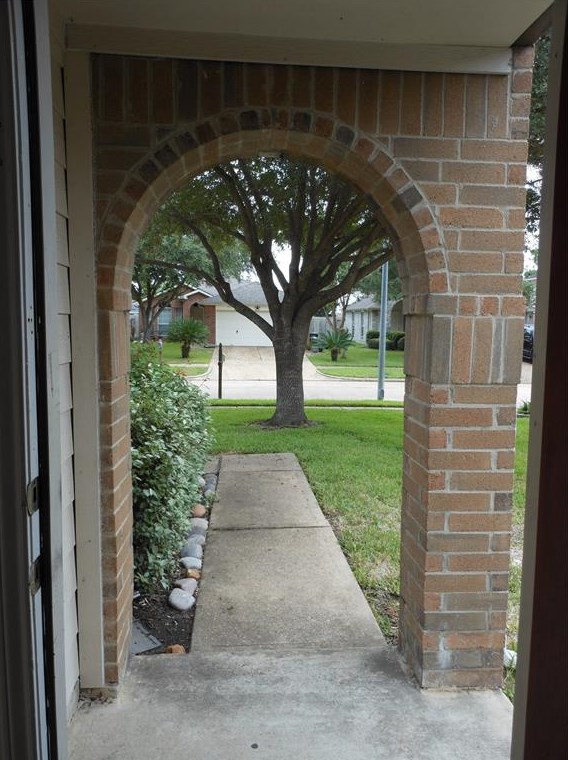 4623 Daisy Meadow Dr, Katy TX  77449-1210 exterior