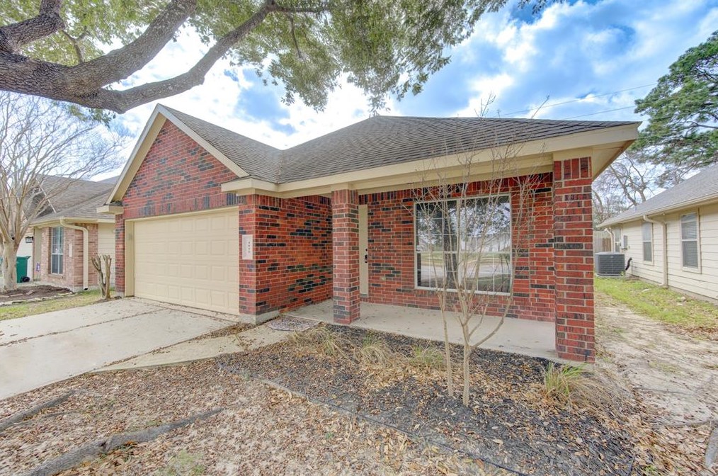 4035 Falvel Cove Dr, Spring, TX 77388
