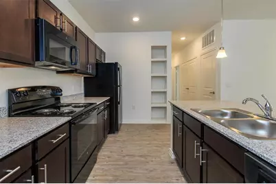 5712 Azle Avenue, Fort Worth, TX 76106 - Photo 12