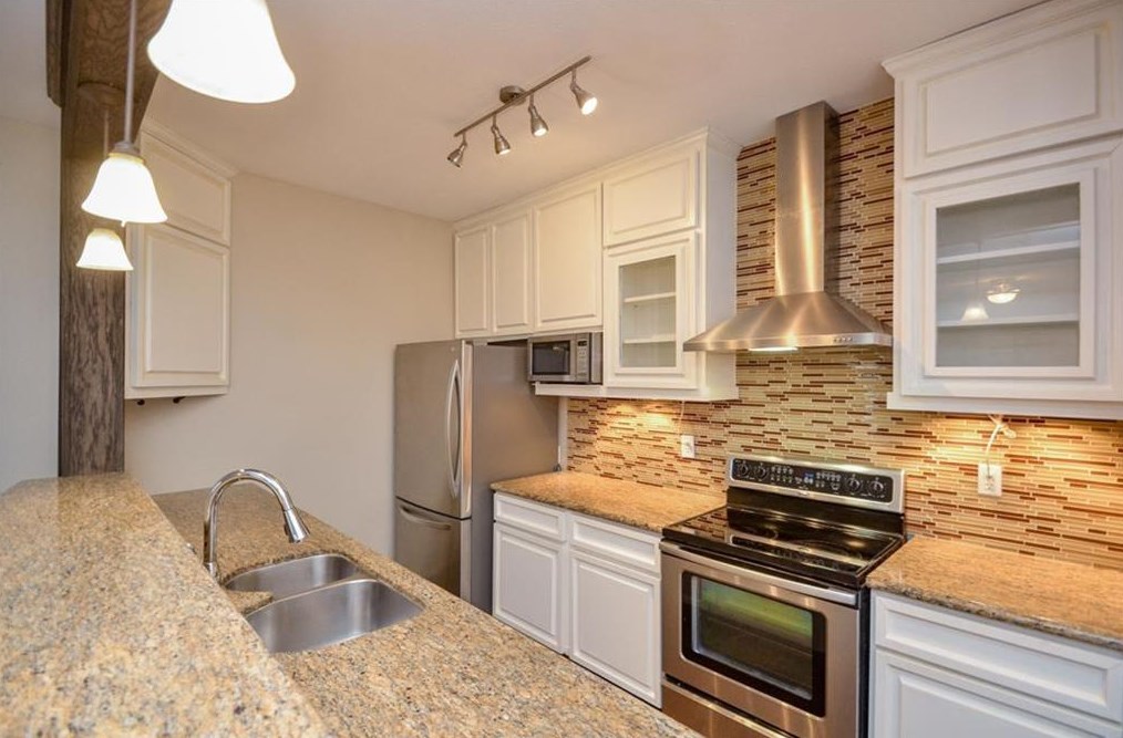 8075 El Mundo St, Houston, TX 77054