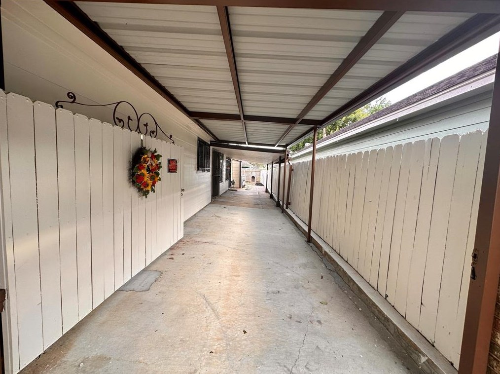 1542 Ammons St, South Houston, TX 77587-3705