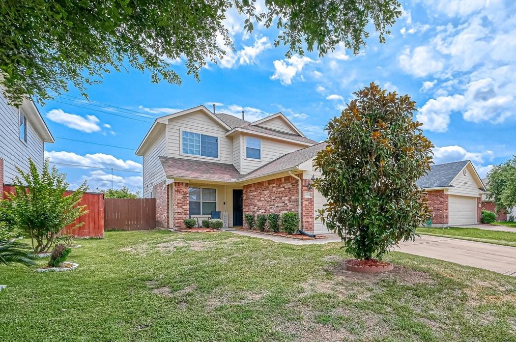 2614 Royal Blue Dr, Houston, TX 77088-3340