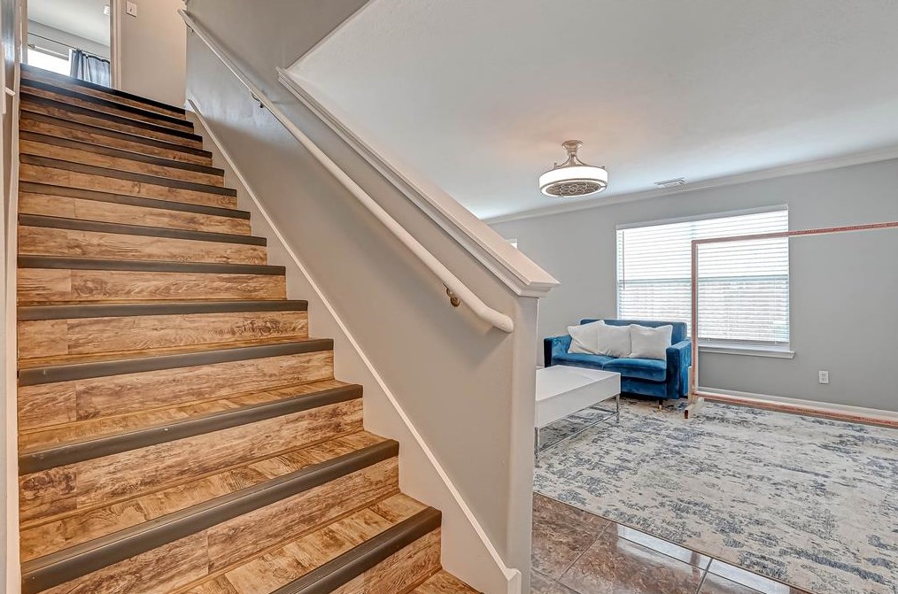 2614 Royal Blue Dr, Houston TX  77088-3341 exterior