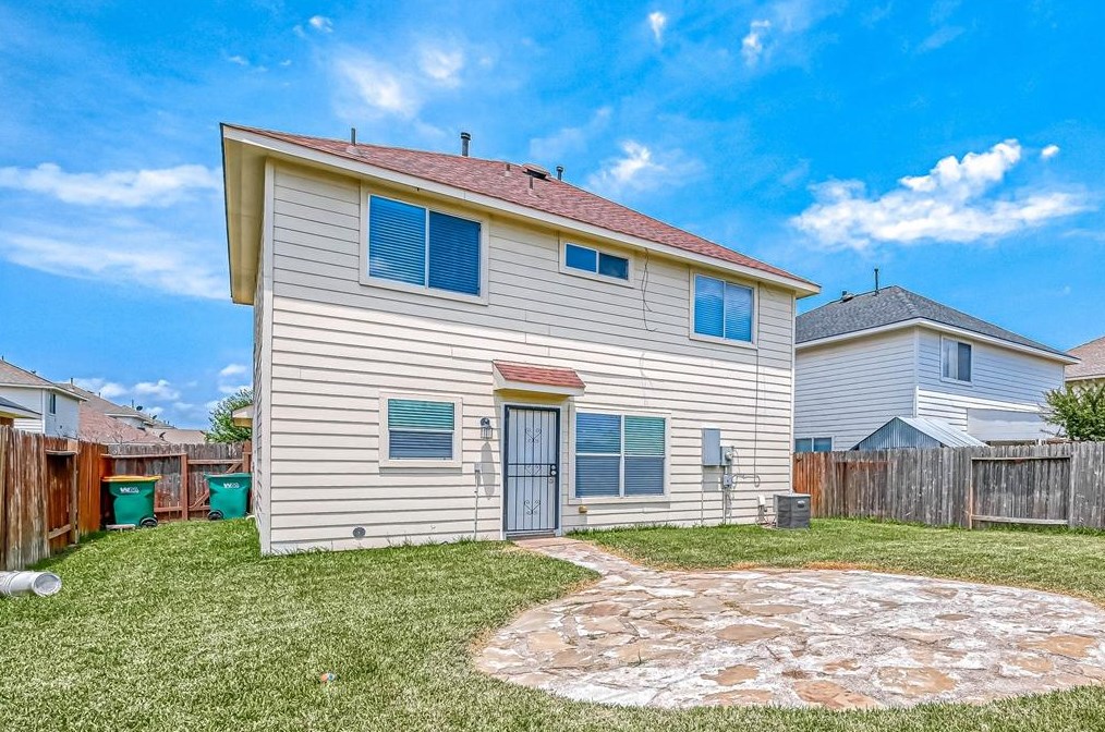 2614 Royal Blue Dr, Houston TX  77088-3341 exterior
