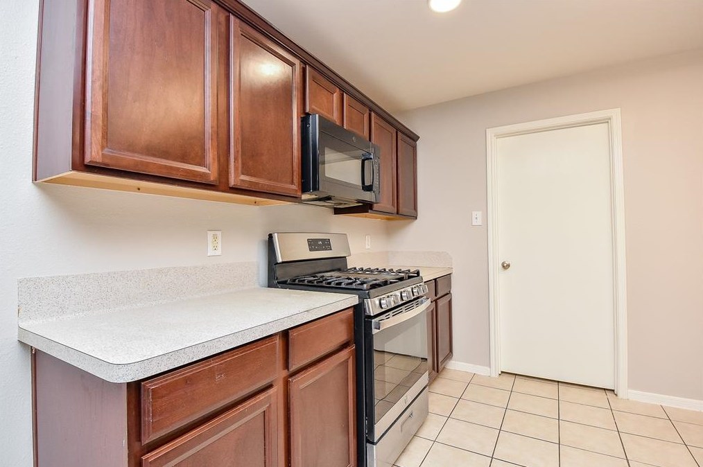 19215 Christine Crossing Dr, Richmond TX  exterior