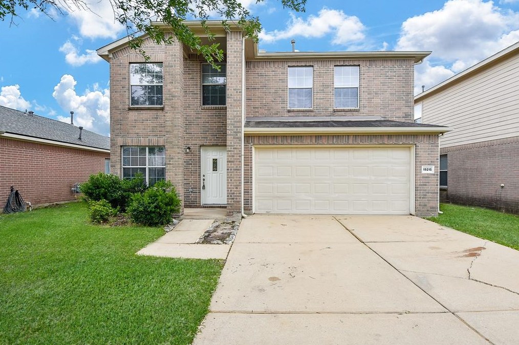 19215 Christine Crossing Dr, Richmond TX  exterior