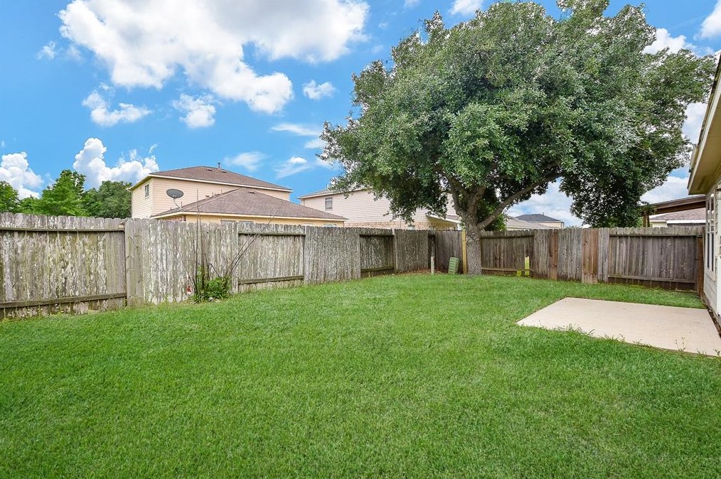 19215 Christine Crossing Dr, Richmond TX  exterior