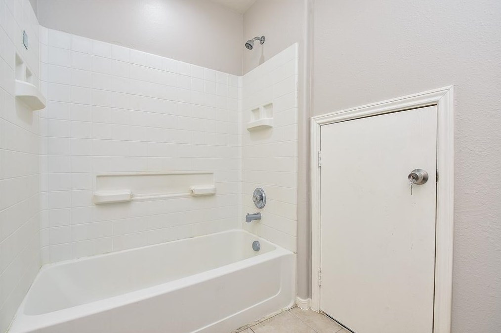 19215 Christine Crossing Dr, Richmond TX  exterior