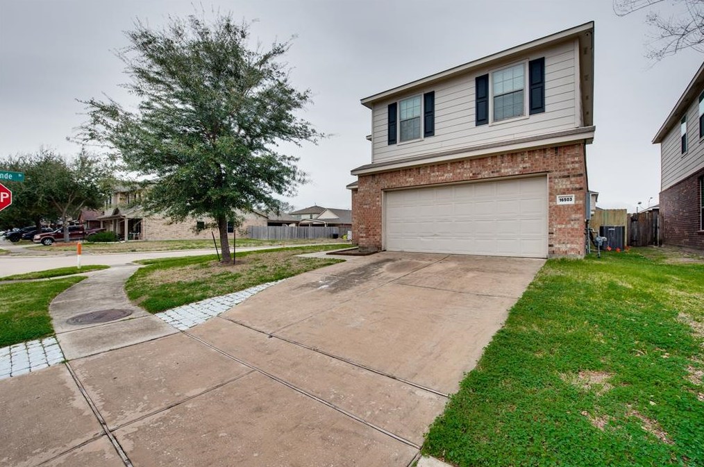 16503 Mandate Dr, Houston, TX 77049