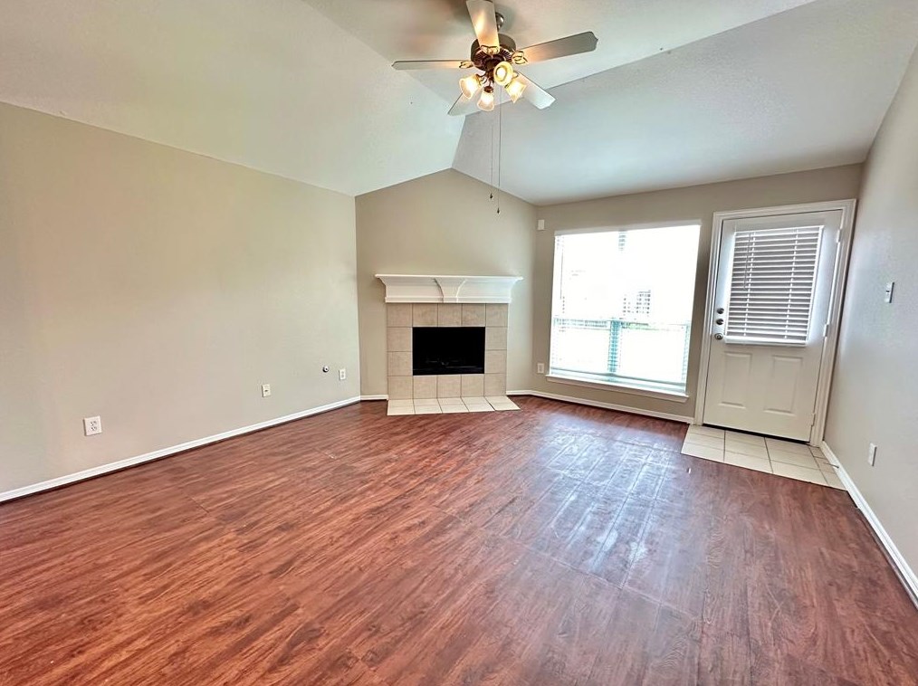 1052 Windy Grove Ln, Conroe, TX 77301-2240