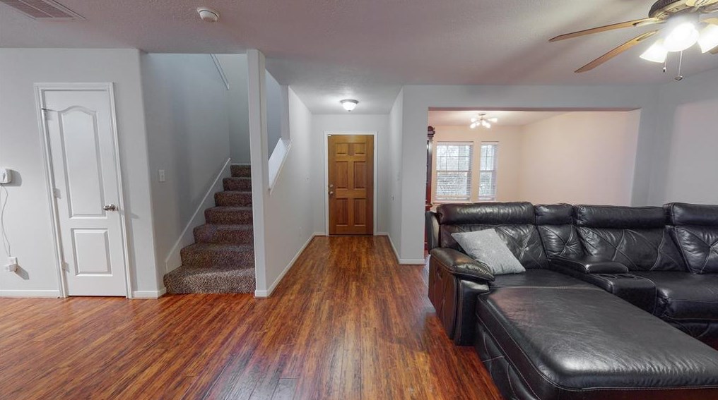 12134 Mustang Ave, Panorama Village, TX 77378