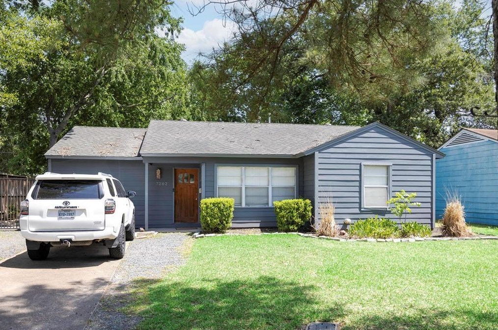 7202 Housman St, Houston, TX 77055