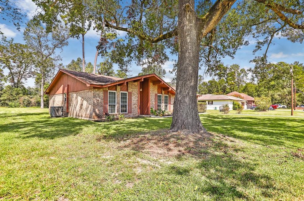 19041 Wood Hollow Dr, Porter, TX 77365