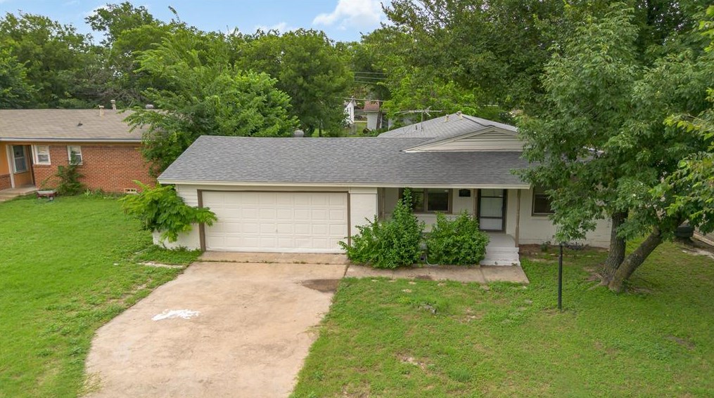 3902 Vanette Ln, Dallas, TX 75216-6055