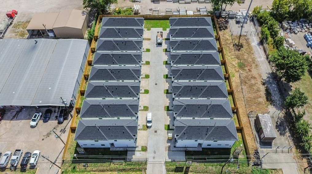 3440 Bolin Rd, Houston, TX 77092-6312