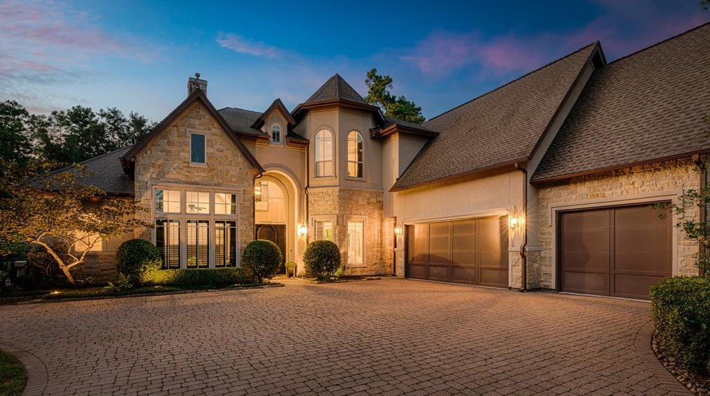 42 E Ambassador Bend, Spring, TX 77382