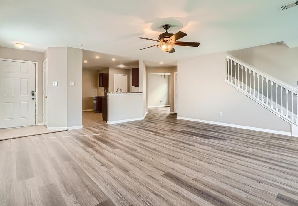 11010 Walkup Way, Houston, TX 77044