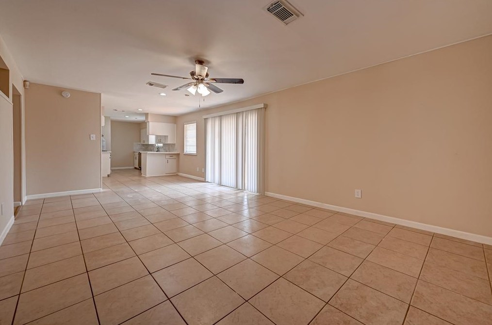 1506 Maux Dr, Houston TX 77043-3318 exterior