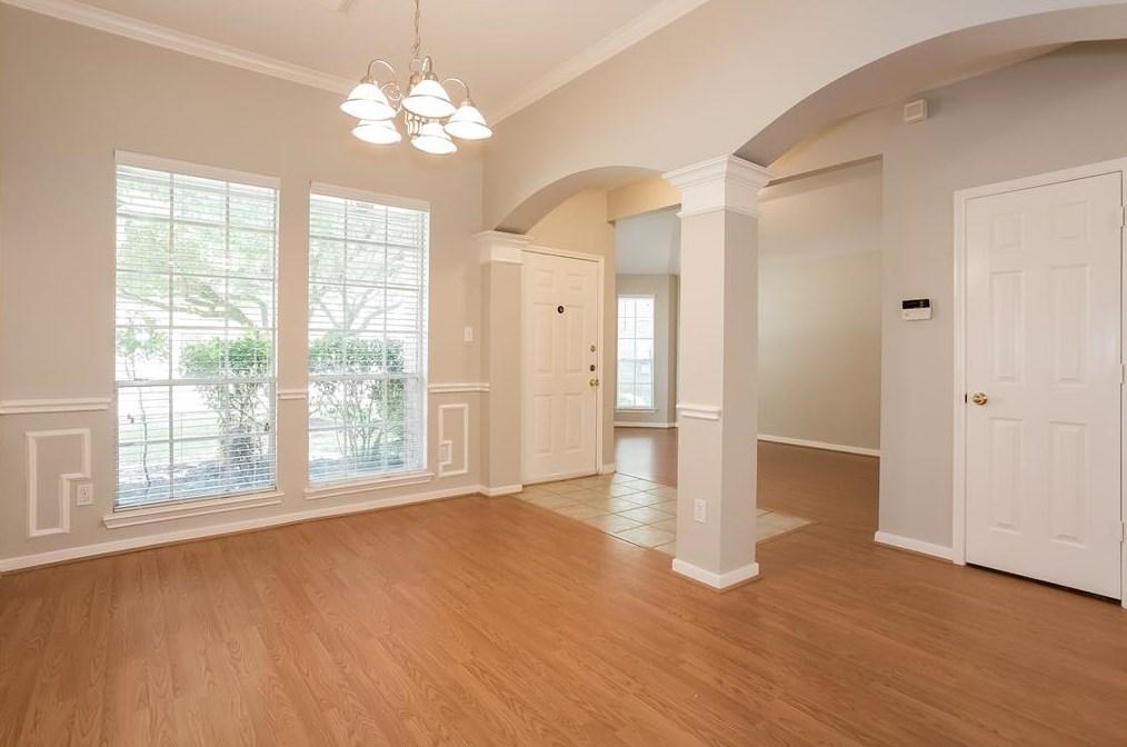 607 Loggers Chase Ct, Spring TX  77386-1466 exterior