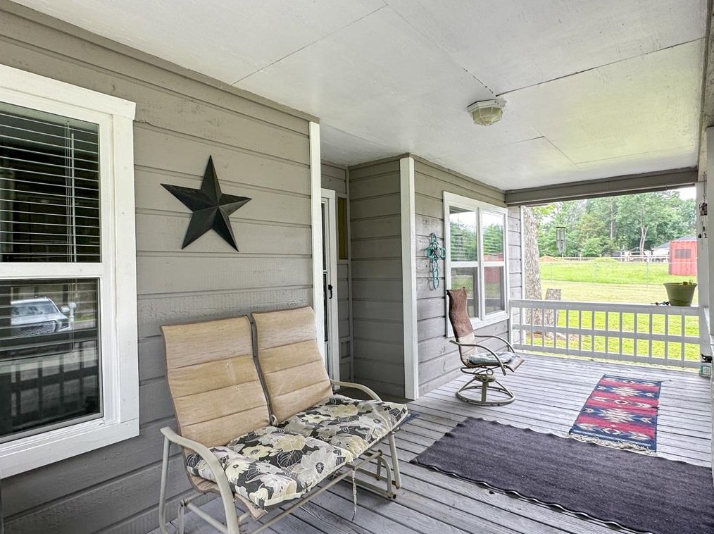 202 New Cove Dr, Livingston, TX 77351-0938