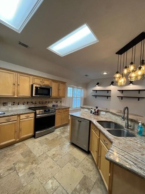 6715 Hanlon Ct, Houston TX  77083-1643 exterior