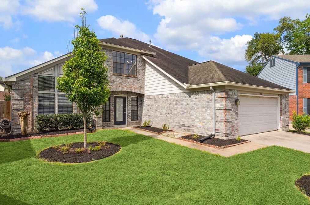 15206 Hillglen Ct, Houston, TX 77062-2604