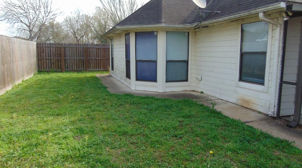 134 Papaya St, Richwood, TX 77566