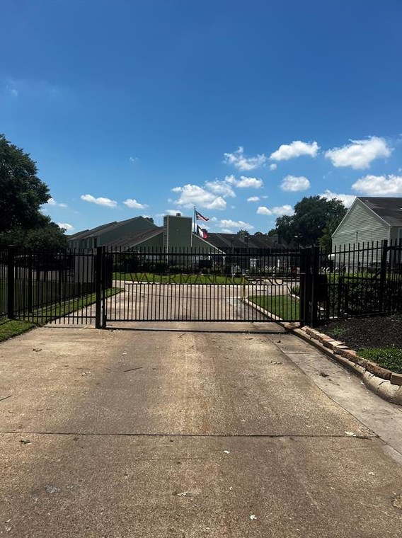 14777 Wunderlich Dr Apt 2410, Houston, TX 77069