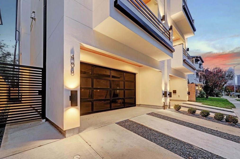 408 Bell St, Houston TX  77019-4435 exterior