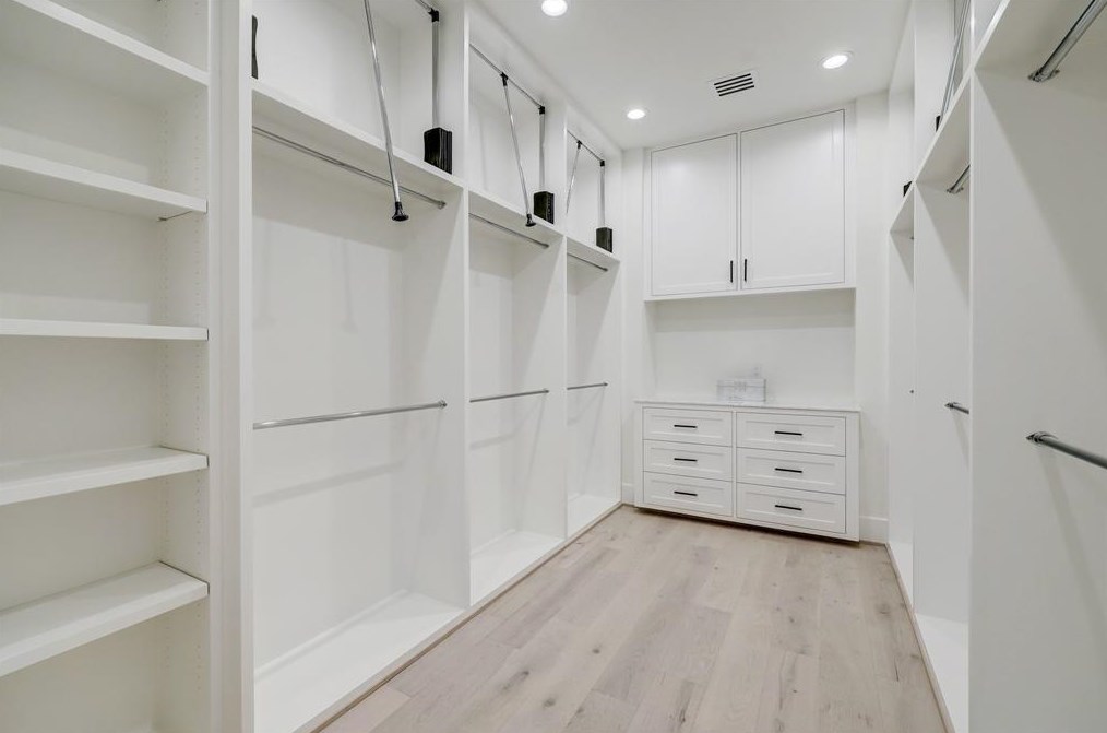 408 Bell St, Houston TX  77019-4435 exterior