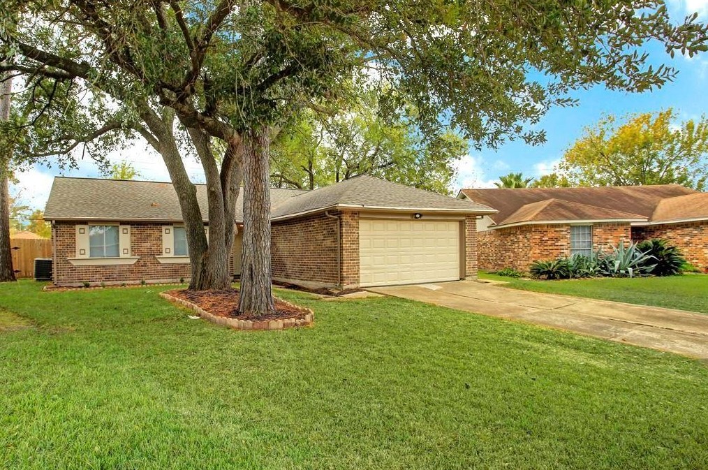 14906 Scotter Dr, Channelview, TX 77530
