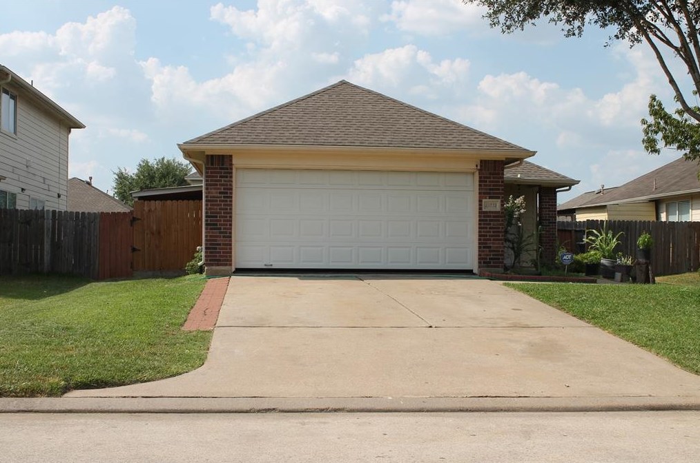 19234 Montclair Meadow Ln, Katy, TX 77449-4121