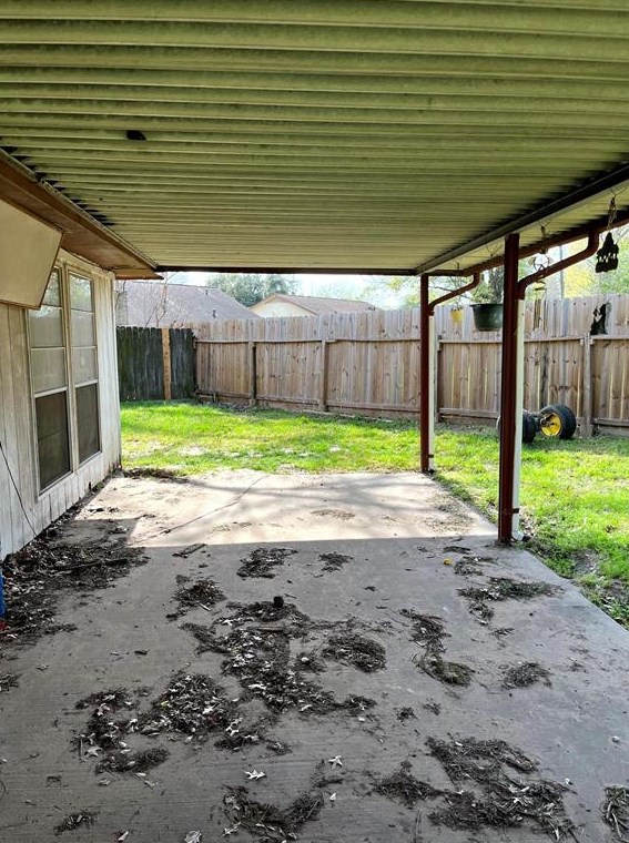 8511 Streamside Dr, Houston TX  77088-4411 exterior