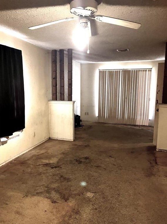 8511 Streamside Dr, Houston TX  77088-4411 exterior
