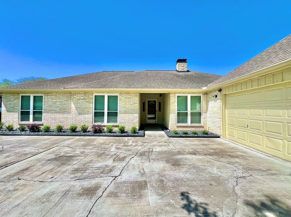 10730 Braes Forest Dr, Houston TX  77071-1502 exterior