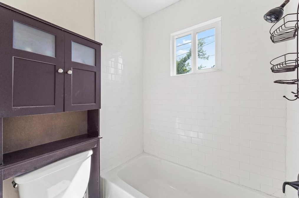 19818 Burle Oak Dr, Humble TX 77346-1217 exterior